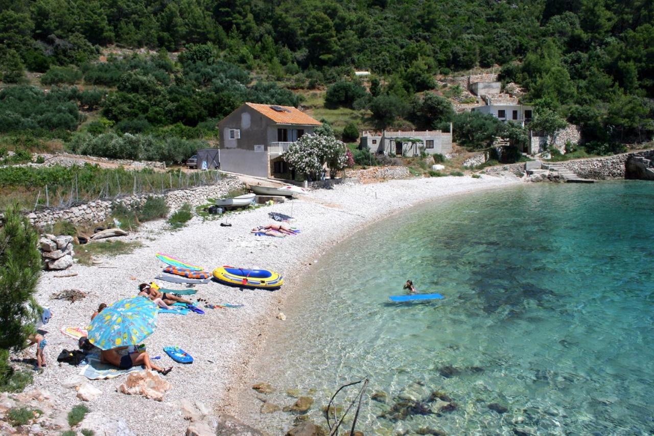 Apartment Seaside Secluded Apartments Cove Skozanje, Hvar - 5713 *