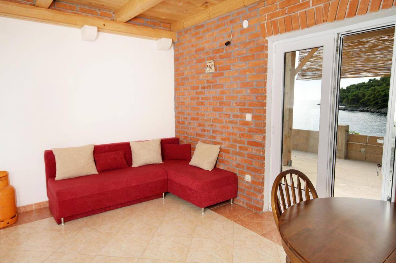 Seaside Secluded Apartments Cove Skozanje, Hvar - 5713 Apartment Gdinj