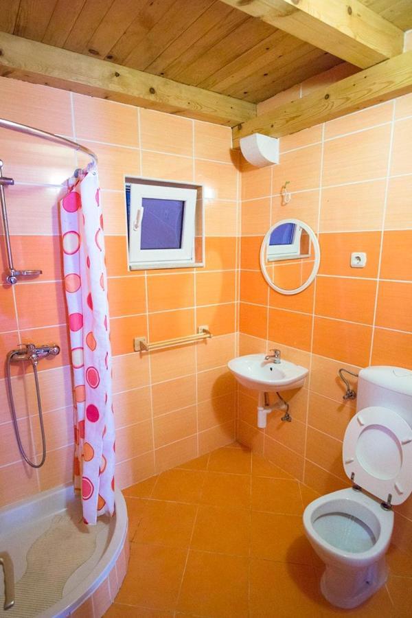 Seaside Secluded Apartments Cove Skozanje, Hvar - 5713 Apartment Gdinj